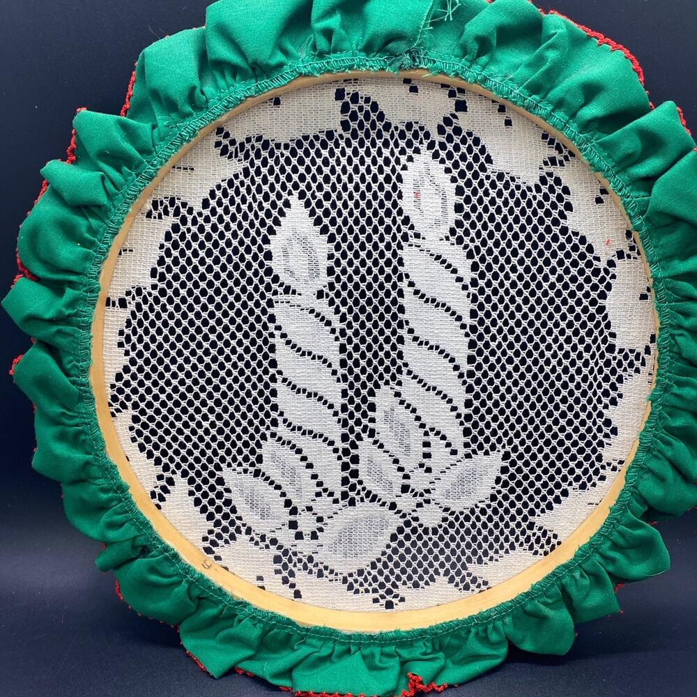 Christmas Hoop Framed Lace Wall Hanging Candles Ruffled Fabric Trim Handmade - Picture 4 of 4